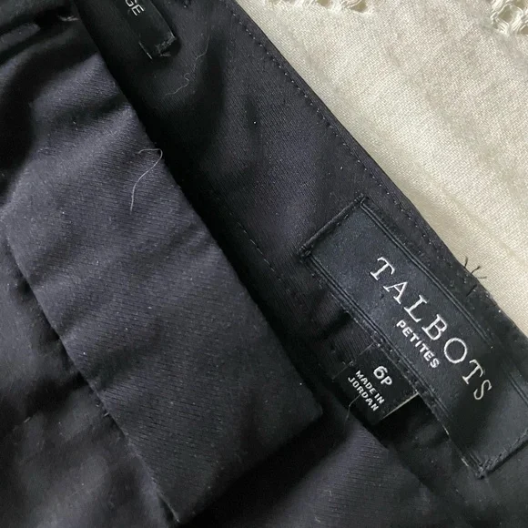 TALBOTS Black Slightly Flare Leg Mid Rise Trouser Size 6P - Picture 12 of 12
